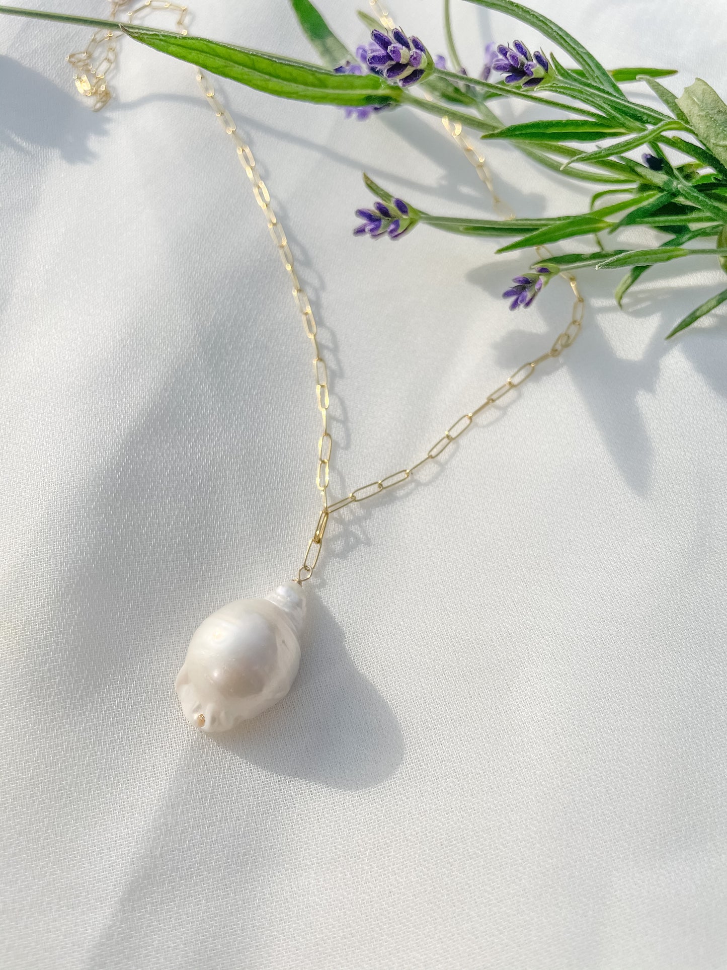 Baroque Pearl Pendant Necklace